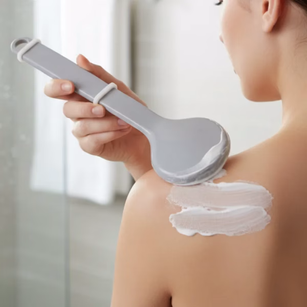 long handle brush, cream back applicator, shower brush with long handle, lotion applicator for back, body lotion applicator